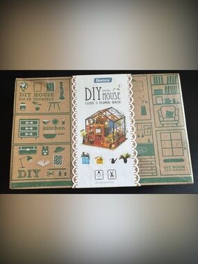 DIY House Cathy’s Flower House